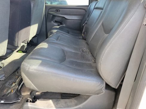 Used 2004 GMC Sierra 2500 4x4 Crew Cab HD w/ Heavy-Duty Power Package image 8