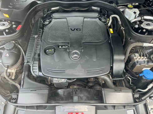 Used 2014 Mercedes-Benz E 350 4MATIC Sedan image 33