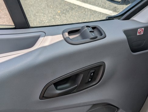 Used 2019 Ford Transit 250 148 Medium Roof image 18