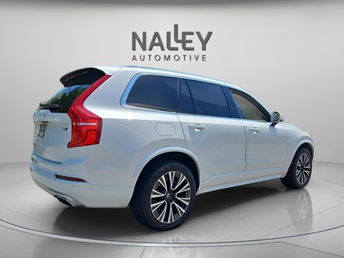 Used 2021 Volvo XC90 T6 Momentum image 5
