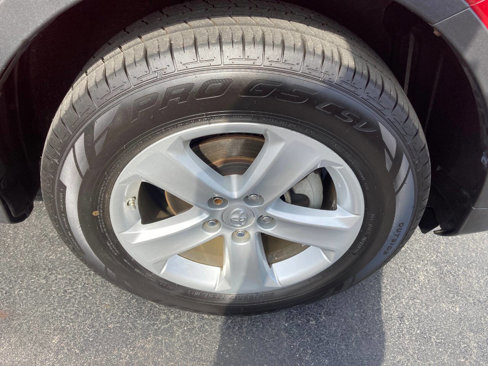 Used 2013 Toyota RAV4 XLE image 33