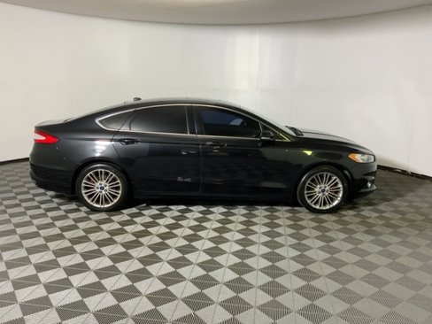 Used 2013 Ford Fusion SE image 5