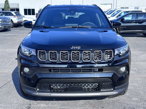 New 2026 Jeep Compass Latitude image 3