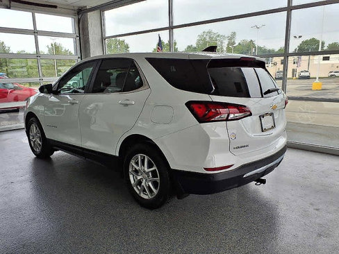 Used 2023 Chevrolet Equinox LT w/ LPO, Floor Liner Package image 4