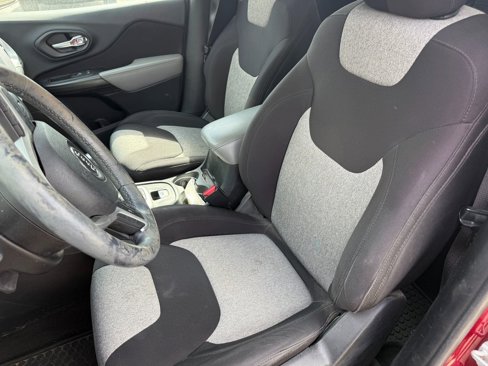 Used 2014 Jeep Cherokee Latitude w/ Comfort/Convenience Group image 6
