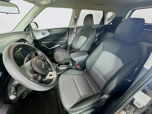 Used 2024 Kia Soul LX w/ Option Group 015 image 13