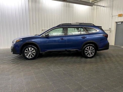 Used 2022 Subaru Outback 2.5i image 2