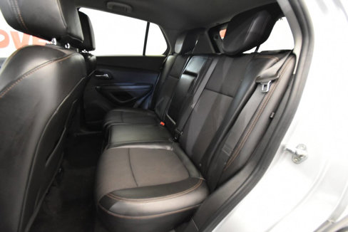 Used 2021 Chevrolet Trax LT w/ Sport Edition image 14