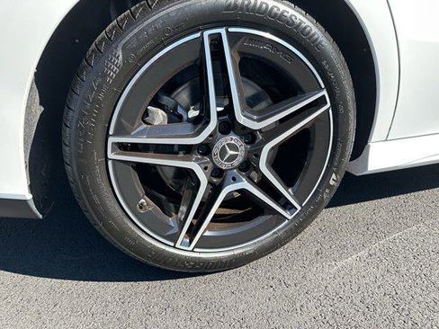 Used 2024 Mercedes-Benz CLA 250 4MATIC image 23