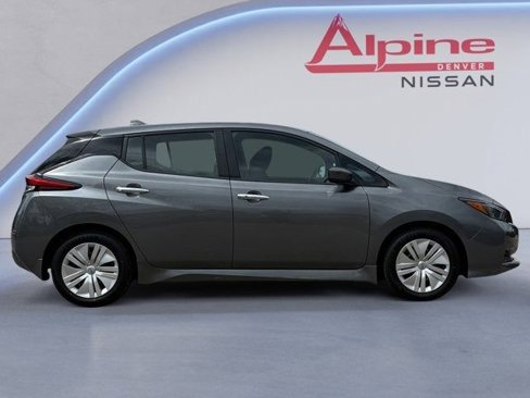 Used 2024 Nissan Leaf S image 6