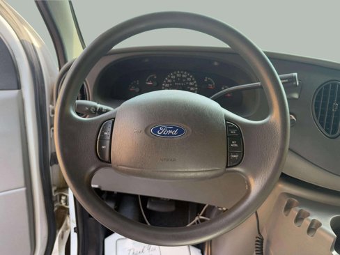 Used 2003 Ford E-450 and Econoline 450 image 9