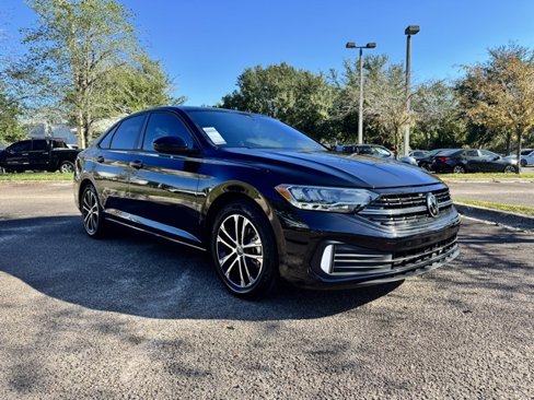 Certified 2023 Volkswagen Jetta Sport image 1