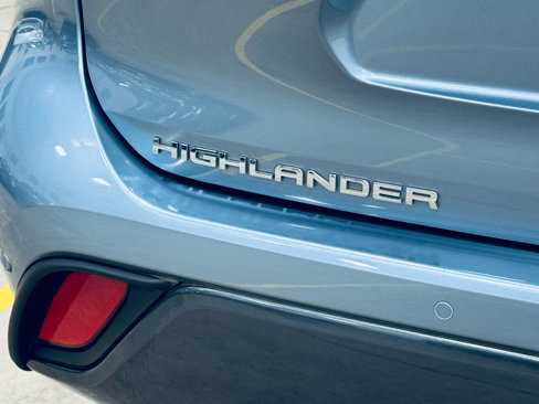 Used 2022 Toyota Highlander Limited image 25