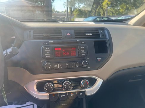 Used 2015 Kia Rio LX image 12