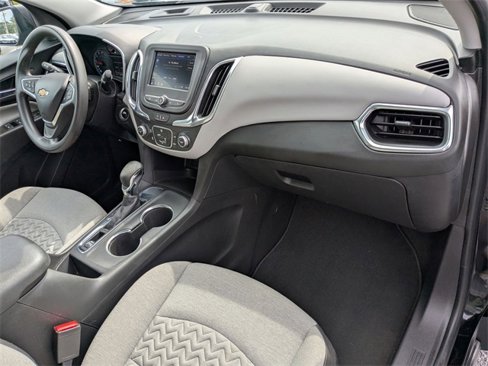 Used 2023 Chevrolet Equinox LS image 38