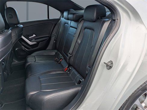 Used 2019 Mercedes-Benz A 220 image 12