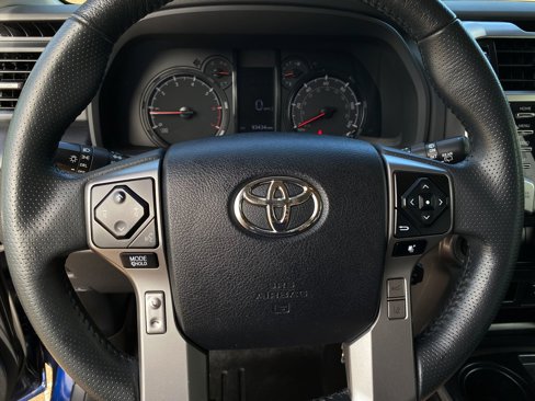 Used 2020 Toyota 4Runner SR5 image 24