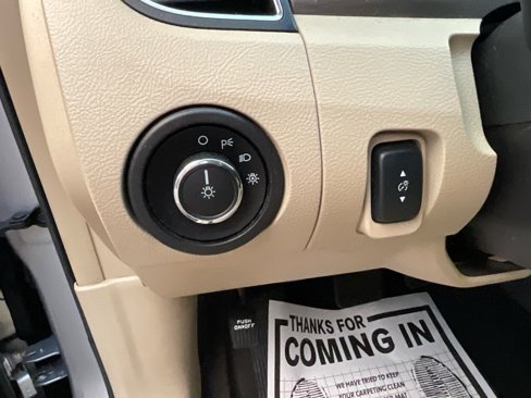 Used 2013 Ford Taurus SEL image 39