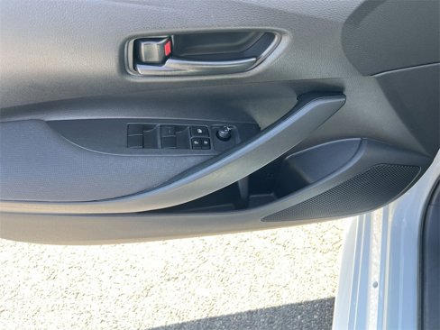 Used 2022 Toyota Corolla LE image 14