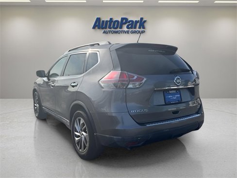 Used 2015 Nissan Rogue SL w/ SL Premium Package image 4