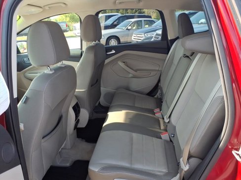 Used 2016 Ford Escape SE w/ Equipment Group 201A image 9