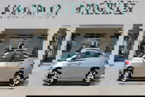 Used 2023 Chevrolet Malibu LT image 1