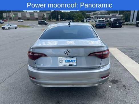 Certified 2021 Volkswagen Jetta SE image 7