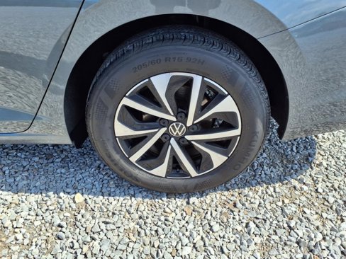 Used 2024 Volkswagen Jetta S image 34