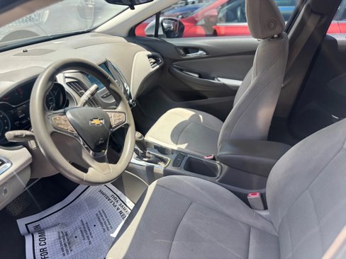 Used 2018 Chevrolet Cruze LT w/ RS Package image 19
