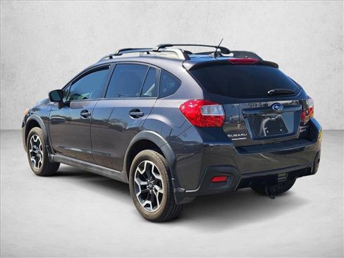 Used 2017 Subaru Crosstrek 2.0i Premium w/ Moonroof Package image 8