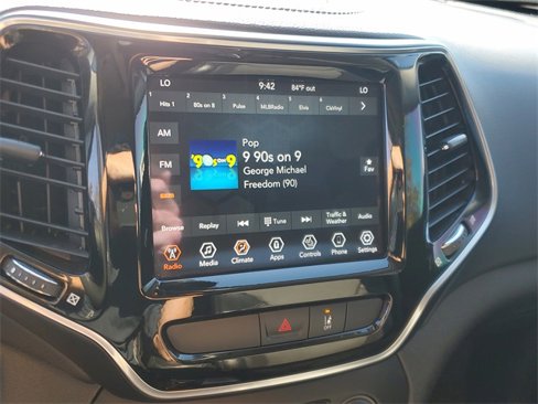 Used 2022 Jeep Cherokee Limited image 25