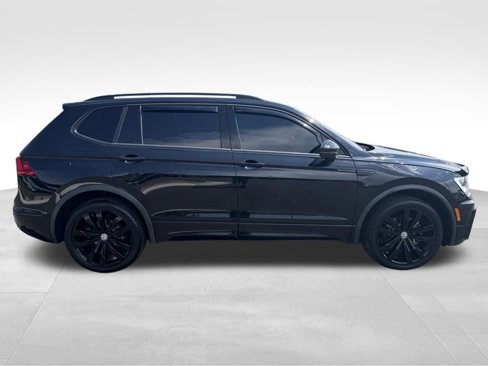 Used 2021 Volkswagen Tiguan SE R-Line image 17