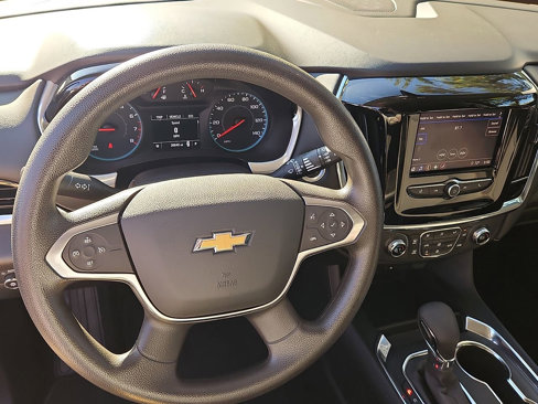 Certified 2021 Chevrolet Traverse LS w/ LPO, Blackout Package image 11