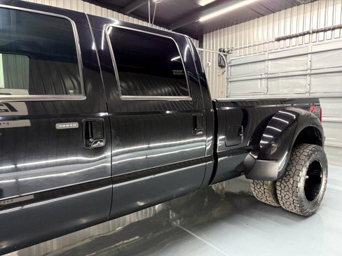 Used 2016 Ford F350 Lariat w/ Lariat Interior Package image 5