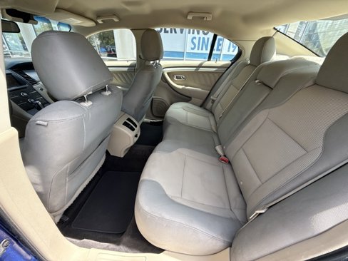Used 2015 Ford Taurus SEL w/ Equipment Group 201A image 27