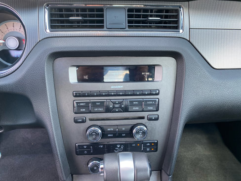 Used 2011 Ford Mustang GT Premium w/ Comfort Pkg image 38