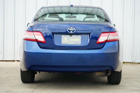 Used 2010 Toyota Camry image 9