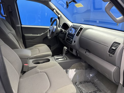 Used 2016 Nissan Frontier SV image 20