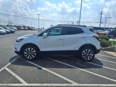 Used 2022 Buick Encore Preferred w/ Safety Package image 3