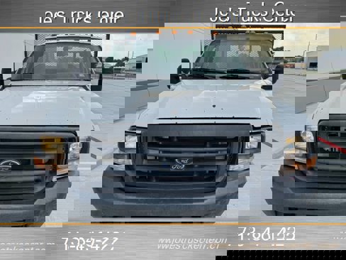 Used 2003 Ford F550 2WD Regular Cab Super Duty image 25