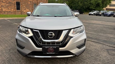 Used 2018 Nissan Rogue SV image 8