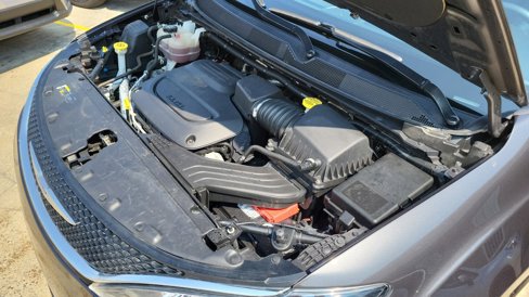 Used 2019 Chrysler Pacifica Touring-L image 40