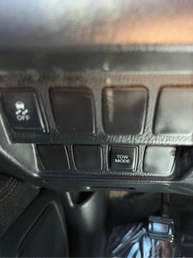 Used 2014 Nissan Pathfinder S image 17