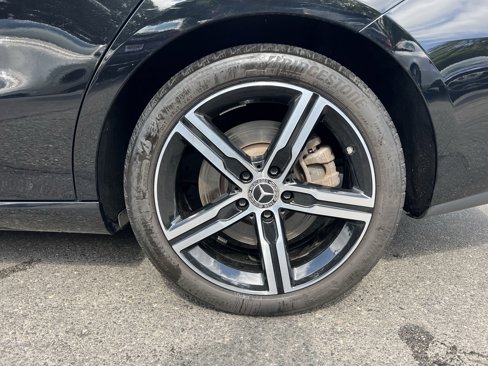 Used 2022 Mercedes-Benz CLA 250 4MATIC image 9
