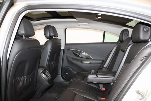 Used 2014 Buick LaCrosse Premium w/ Driver Confidence Package image 9