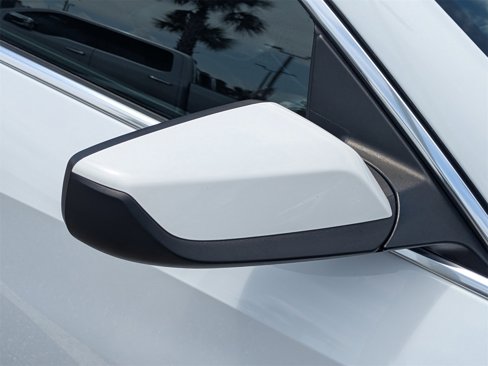 Used 2023 Chevrolet Malibu LT image 25