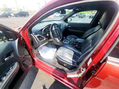 Used 2013 Chrysler 200 Limited w/ Sun/Sound Group image 20