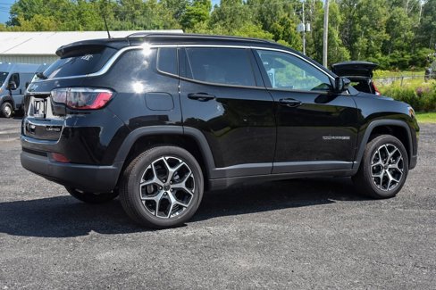 New 2025 Jeep Compass Limited w/ Sun and Sound Group image 3