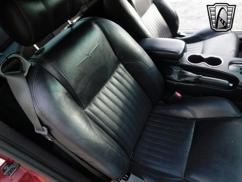 Used 2004 Ford Thunderbird image 16