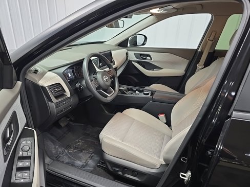 Used 2023 Nissan Rogue SV image 27